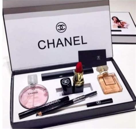 chanel gift box price|chanel gift sets 2021.